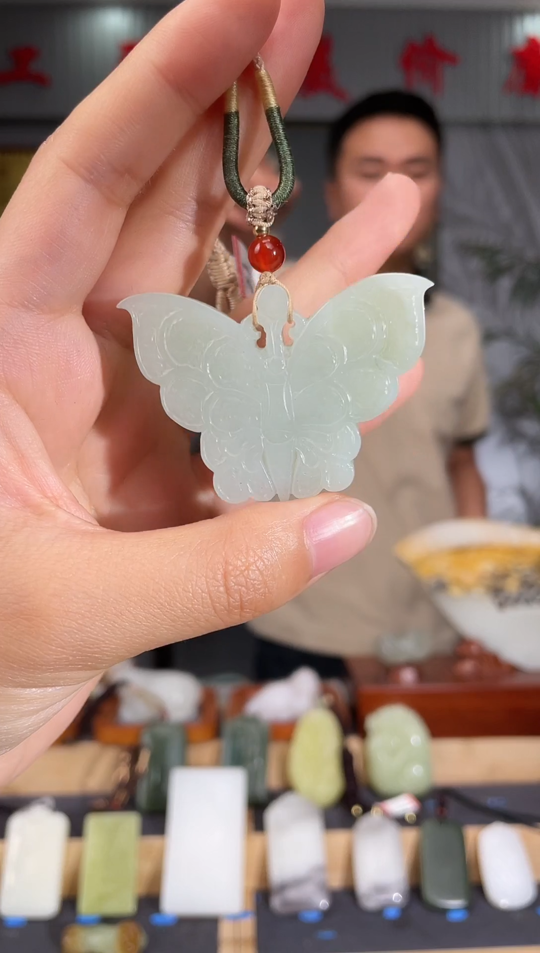 和田玉未镶嵌颈饰1