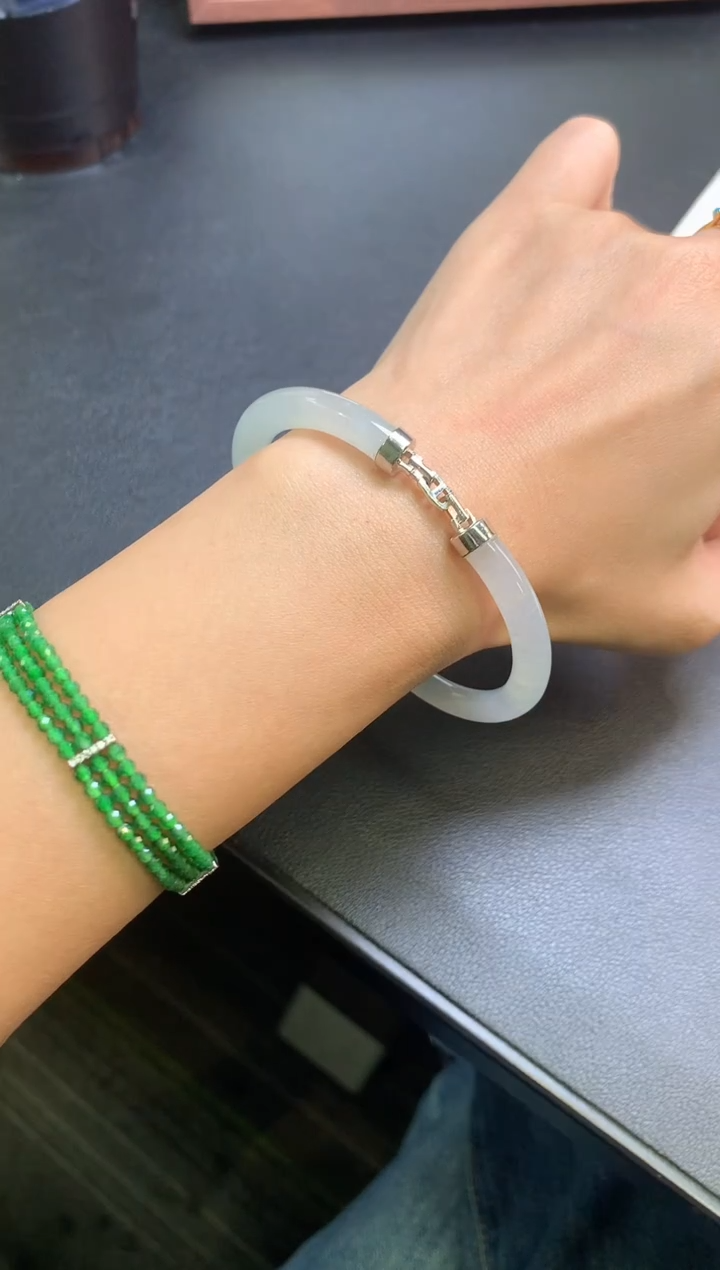 颈饰银S925镶嵌翡翠成品