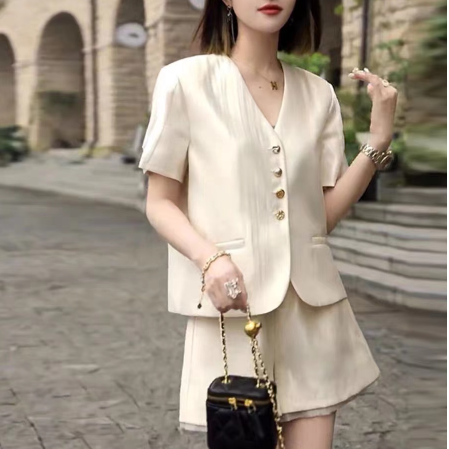 A1110减龄穿搭夏装搭配一整套韩系时尚洋气短袖衬衫短裤两件套女