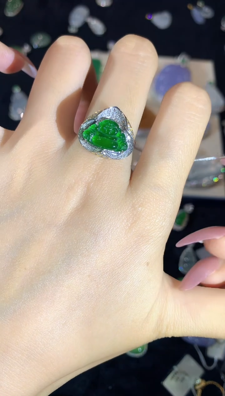 【闪购商品】翡翠戒指18K金镶嵌a200时尚