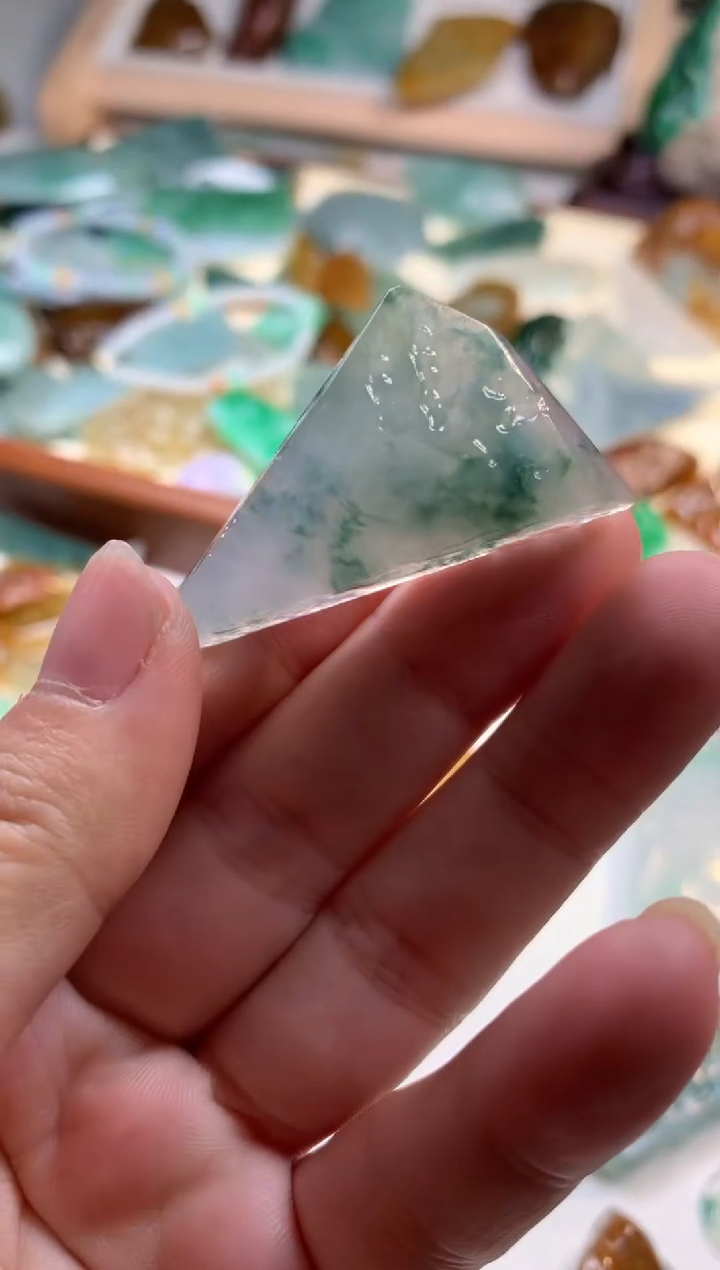 【闪购商品】翡翠颈饰未镶嵌吊坠