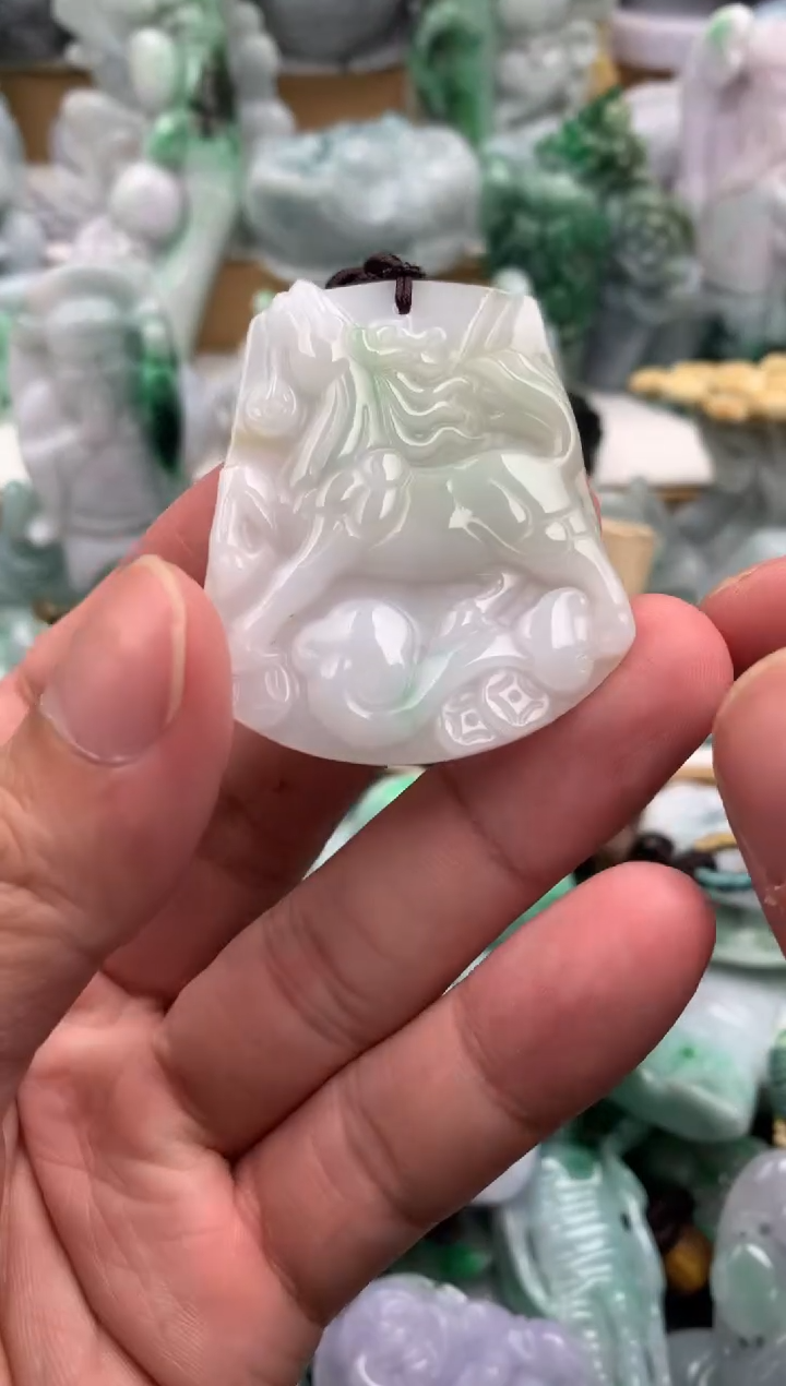 吊坠(不含链)未镶嵌翡翠1