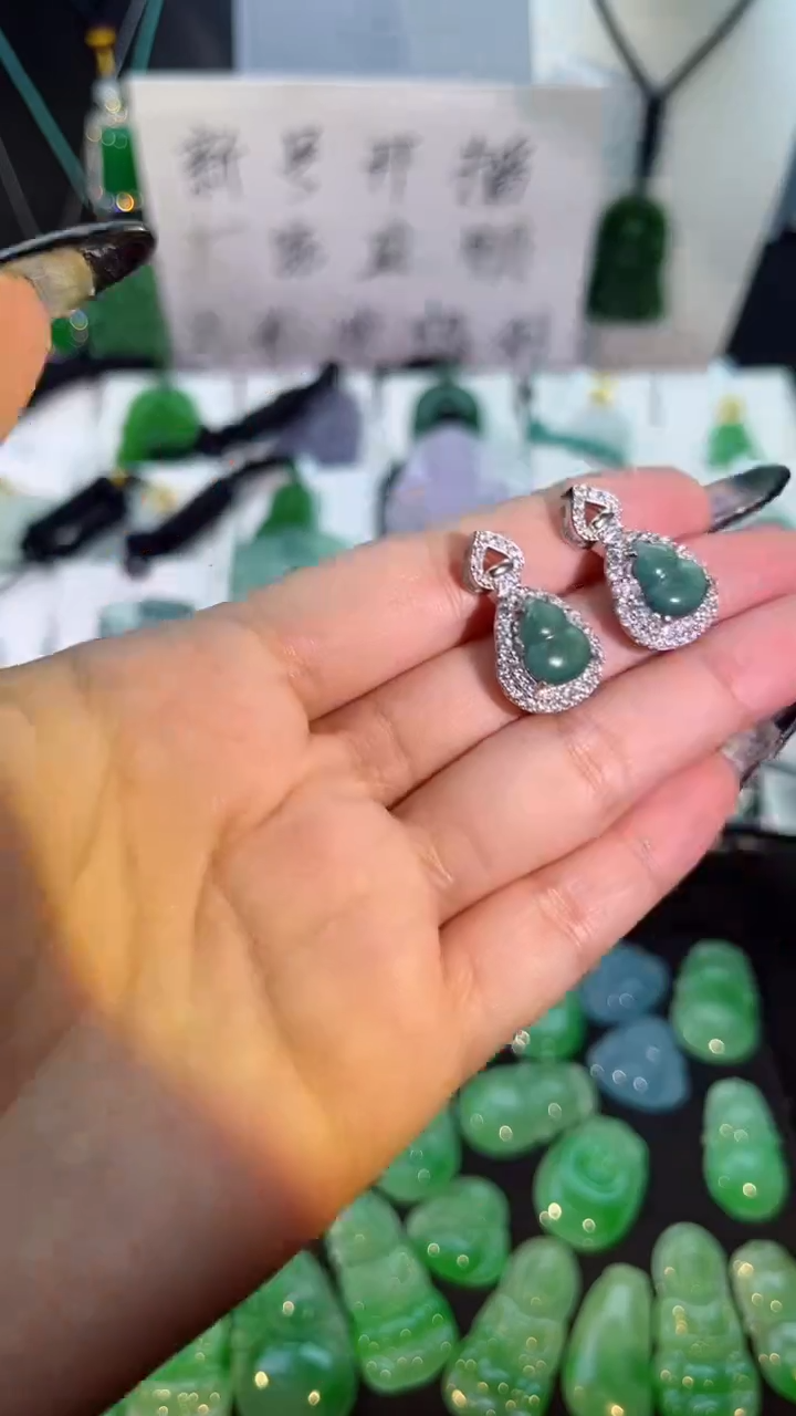 【闪购商品】翡翠手串银S925镶嵌翡翠颈饰925银镶嵌天然翡翠吊坠