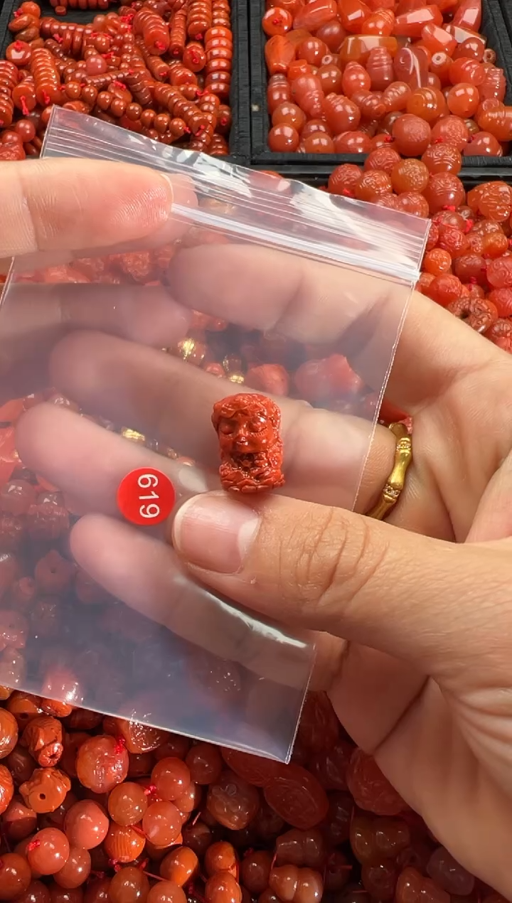 【闪购商品】南红玛瑙颈饰未镶嵌1