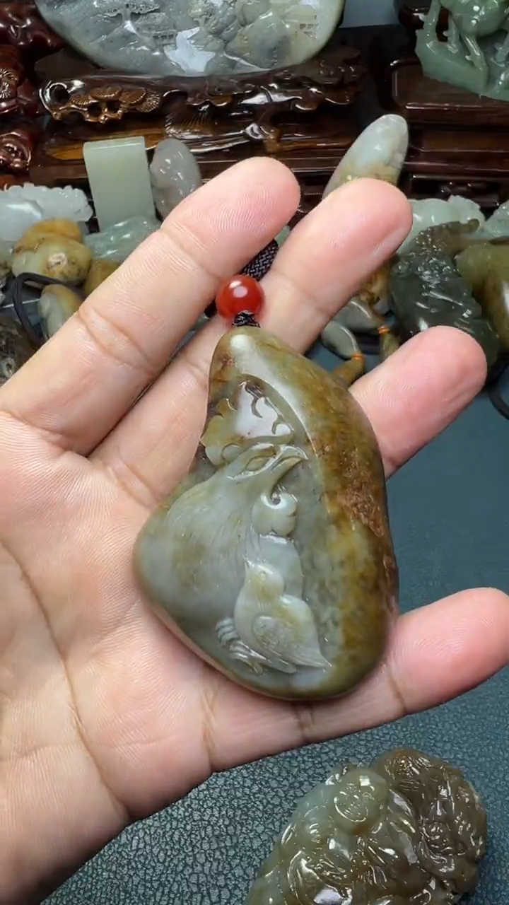 未镶嵌和田玉把件-