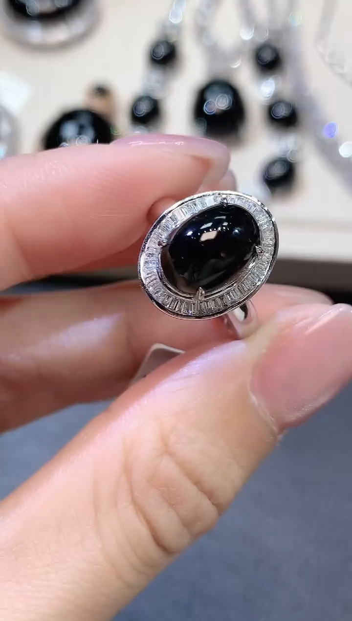 【闪购商品】翡翠戒指18K金镶嵌D24一件