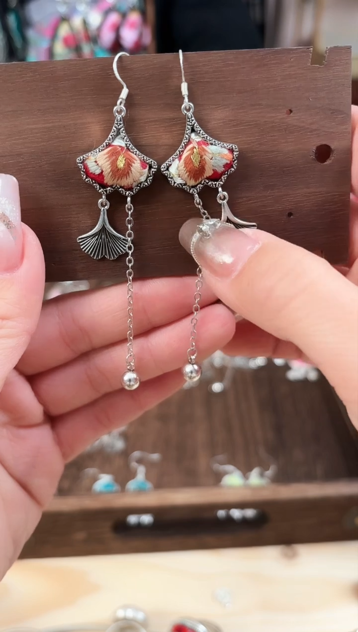 织绣艺枝独秀手工饰品354