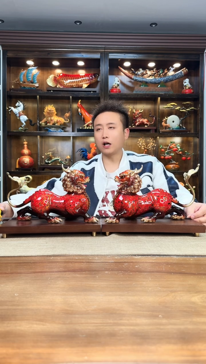 黄铜大漆貔貅 单只长度30CM 一对长度61CM