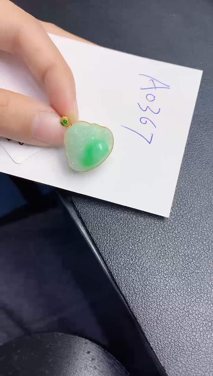 【闪购商品】翡翠颈饰18K金镶嵌000000000