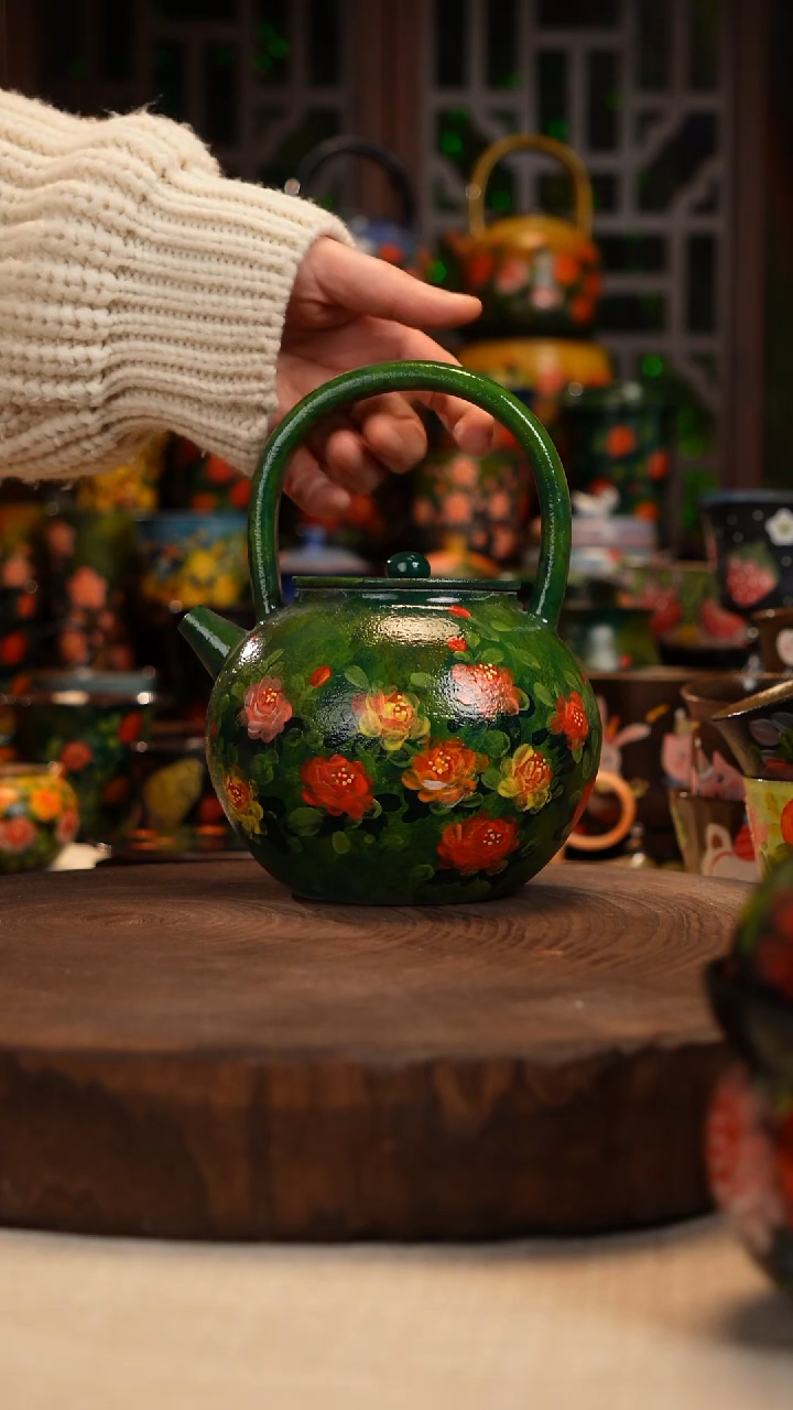 油画  手绘釉下彩