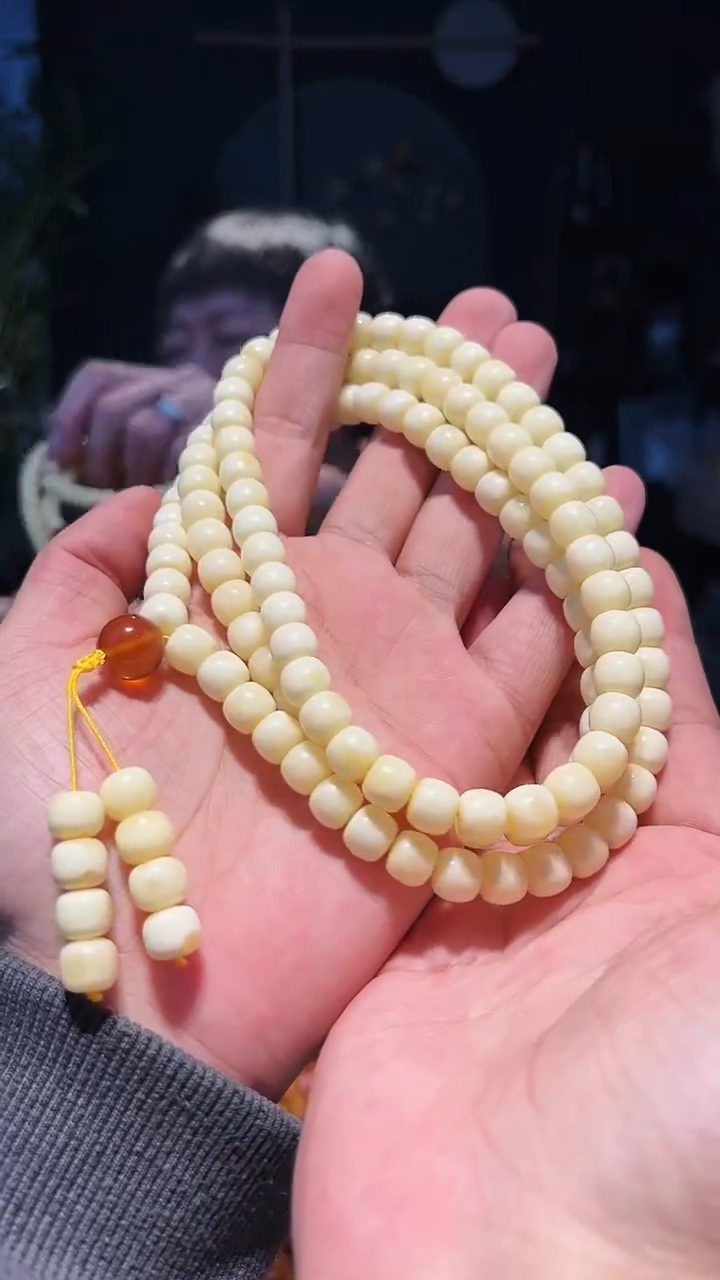 【闪购商品】蜜蜡手串未镶嵌9+108(瓷白蜡)