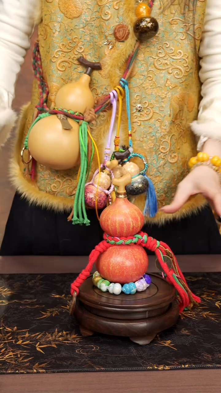 664 --大漆开口小葫芦----68