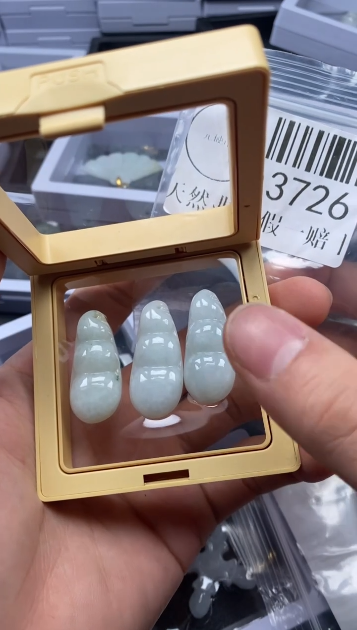 吊坠(不含链)未镶嵌翡翠3726