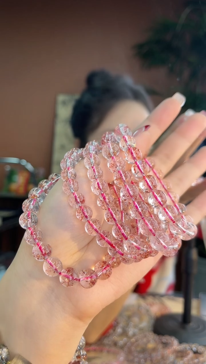 【闪购商品】水晶手串未镶嵌金草莓芬达色单圈多样性发一10+