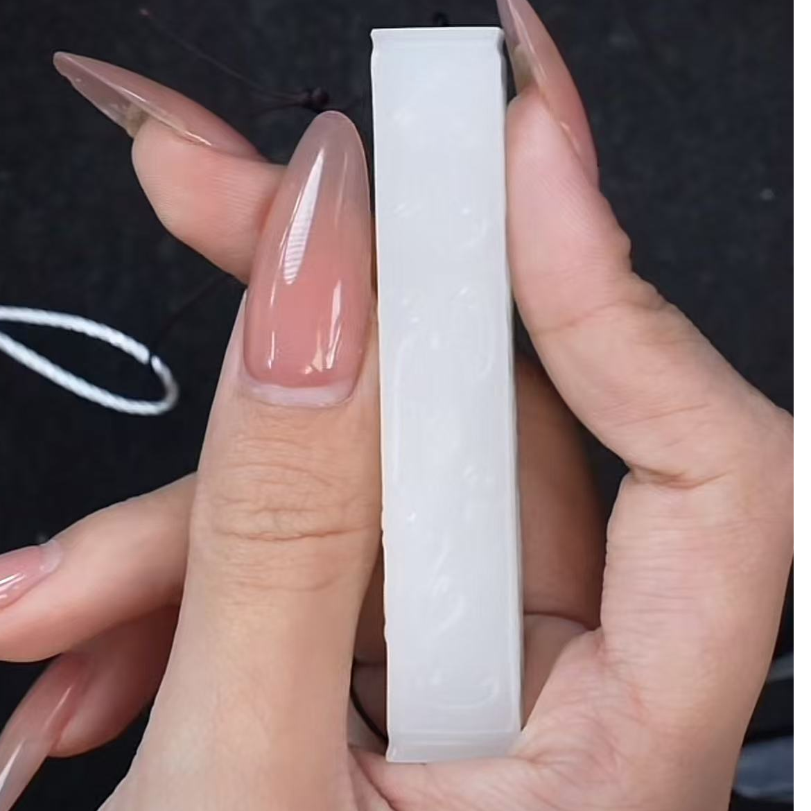 清代和田玉勒子1