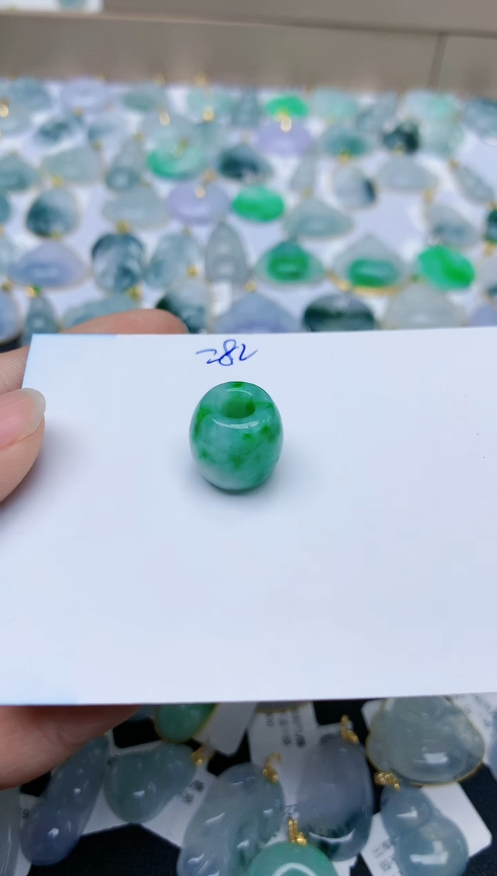 【闪购商品】翡翠颈饰未镶嵌天然翡翠A货    282