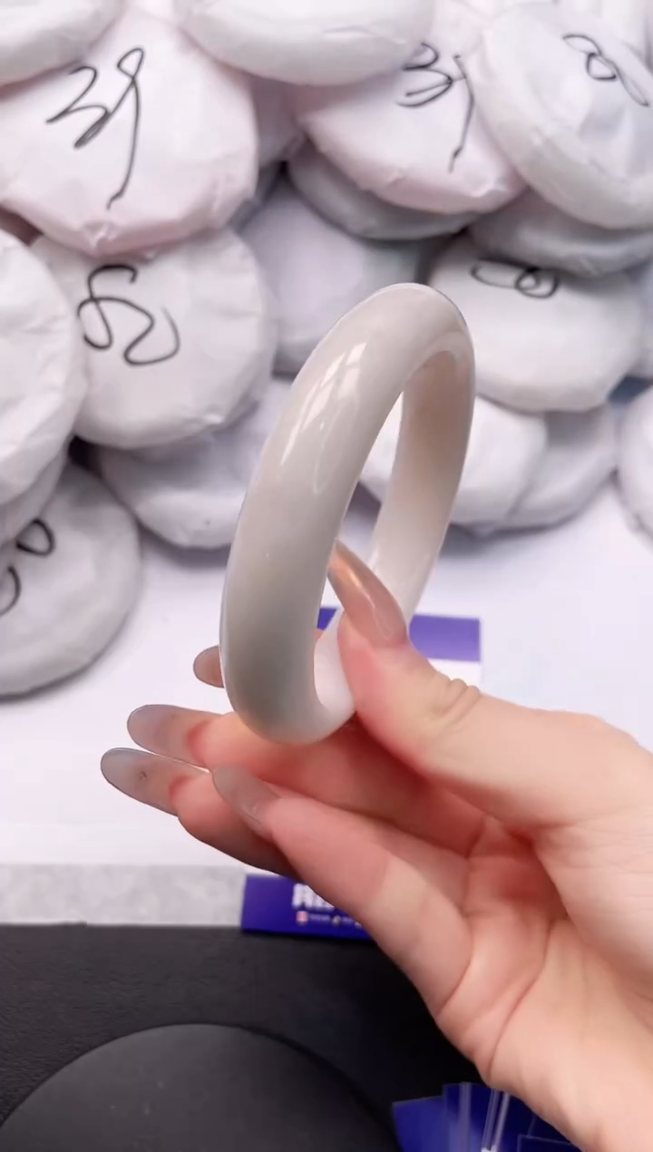 【闪购商品】和田玉手镯未镶嵌7K150-59