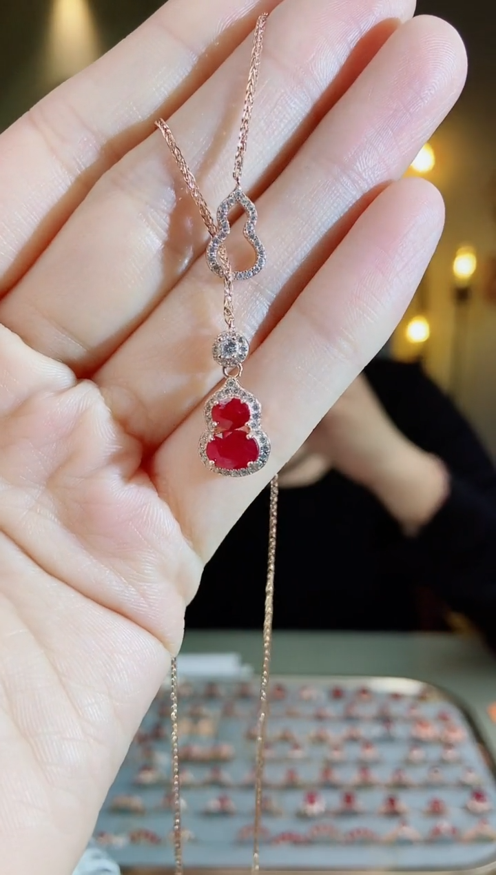 银S925镶嵌颈饰红宝石颈饰