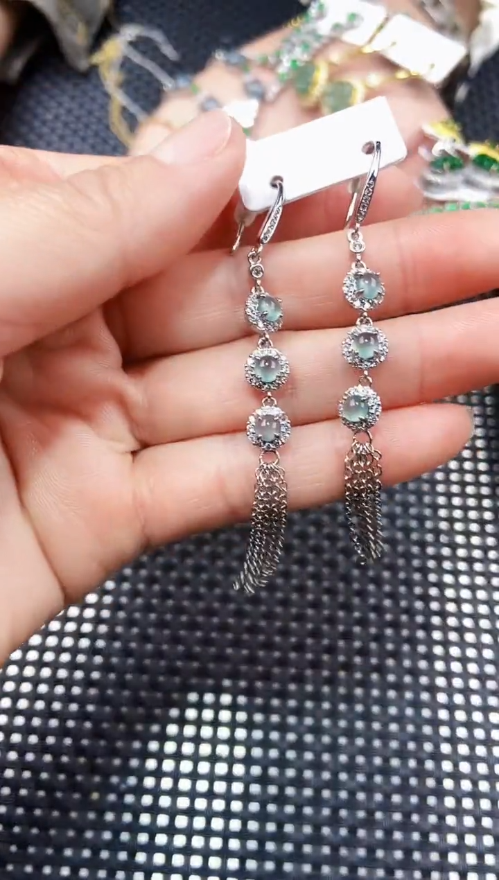 【闪购商品】翡翠耳饰未镶嵌11111111