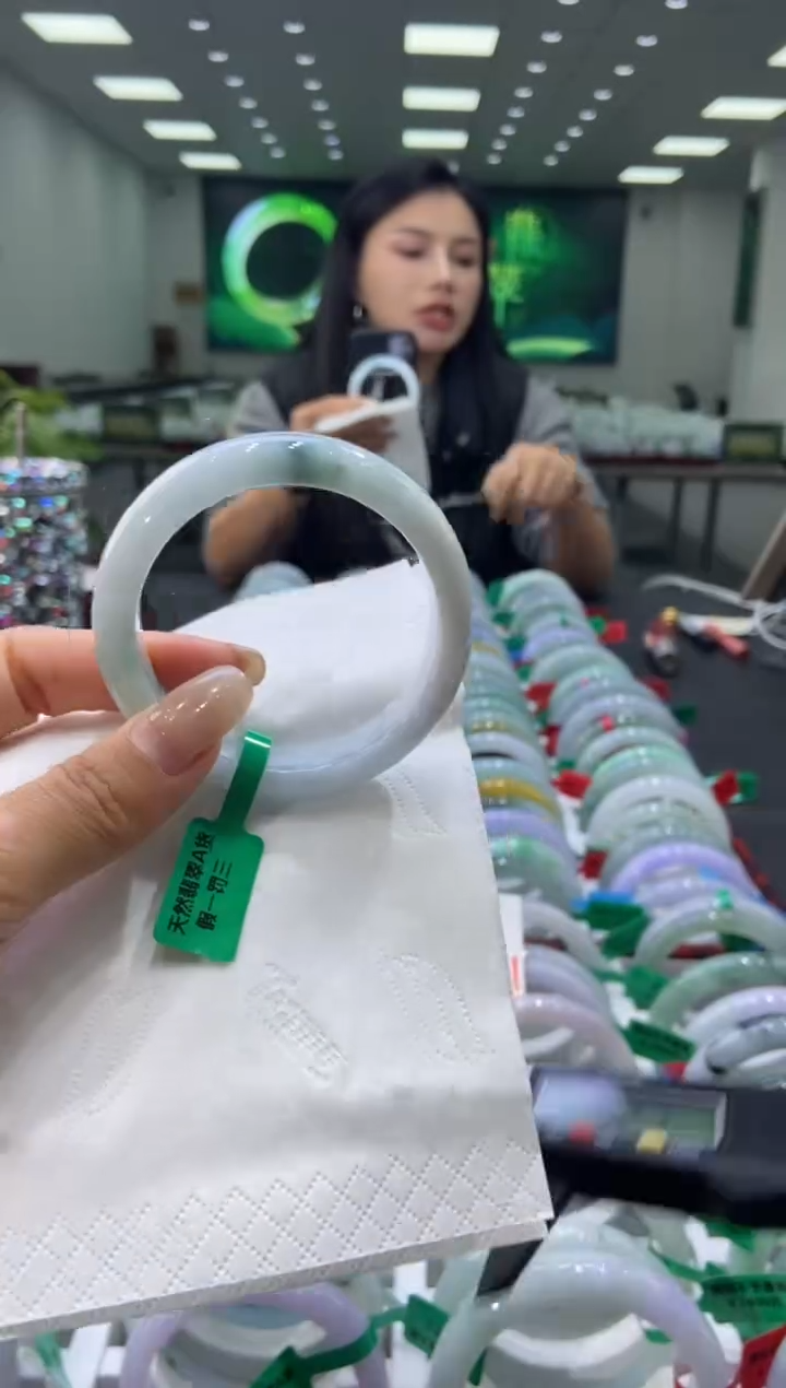 未镶嵌手镯翡翠00006737