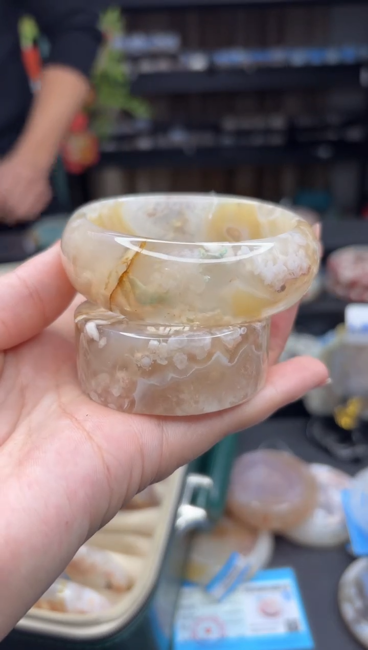 【闪购商品】石英质玉手镯未镶嵌2118（56圈赠送镯心）