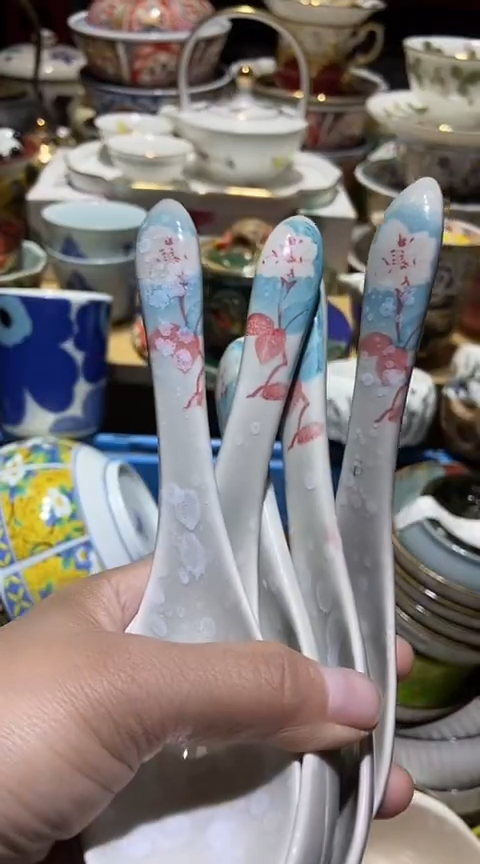 瓷片R****t111111111111@@1