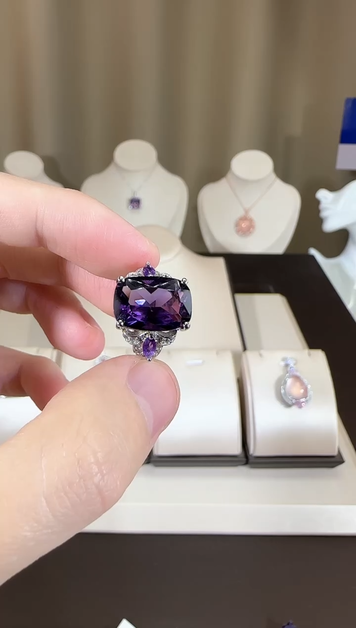【闪购商品】紫晶戒指银S925镶嵌10*14mm