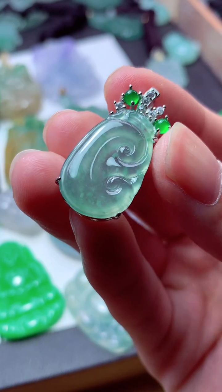 翡翠未镶嵌颈饰天然翡翠