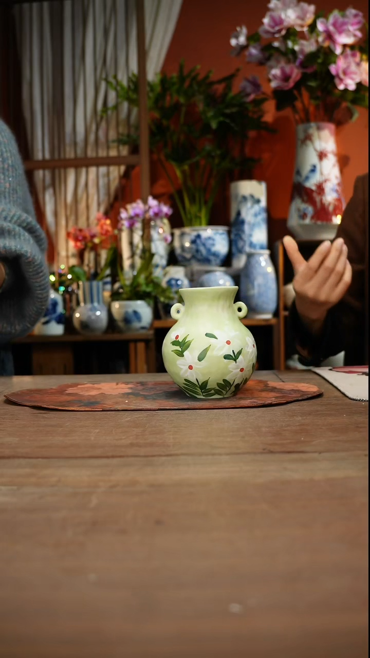 当代高温釉下彩手绘陶瓷餐具