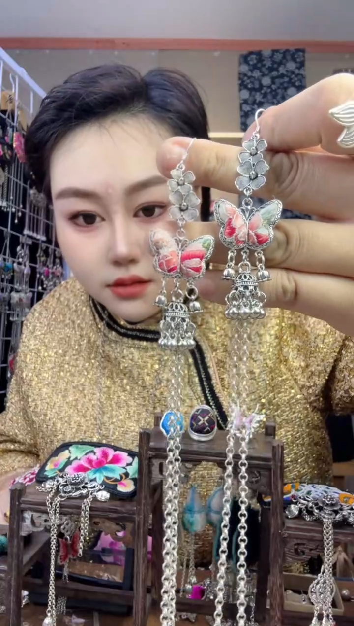 【闪购商品】刺绣纯手工苗绣非遗耳环