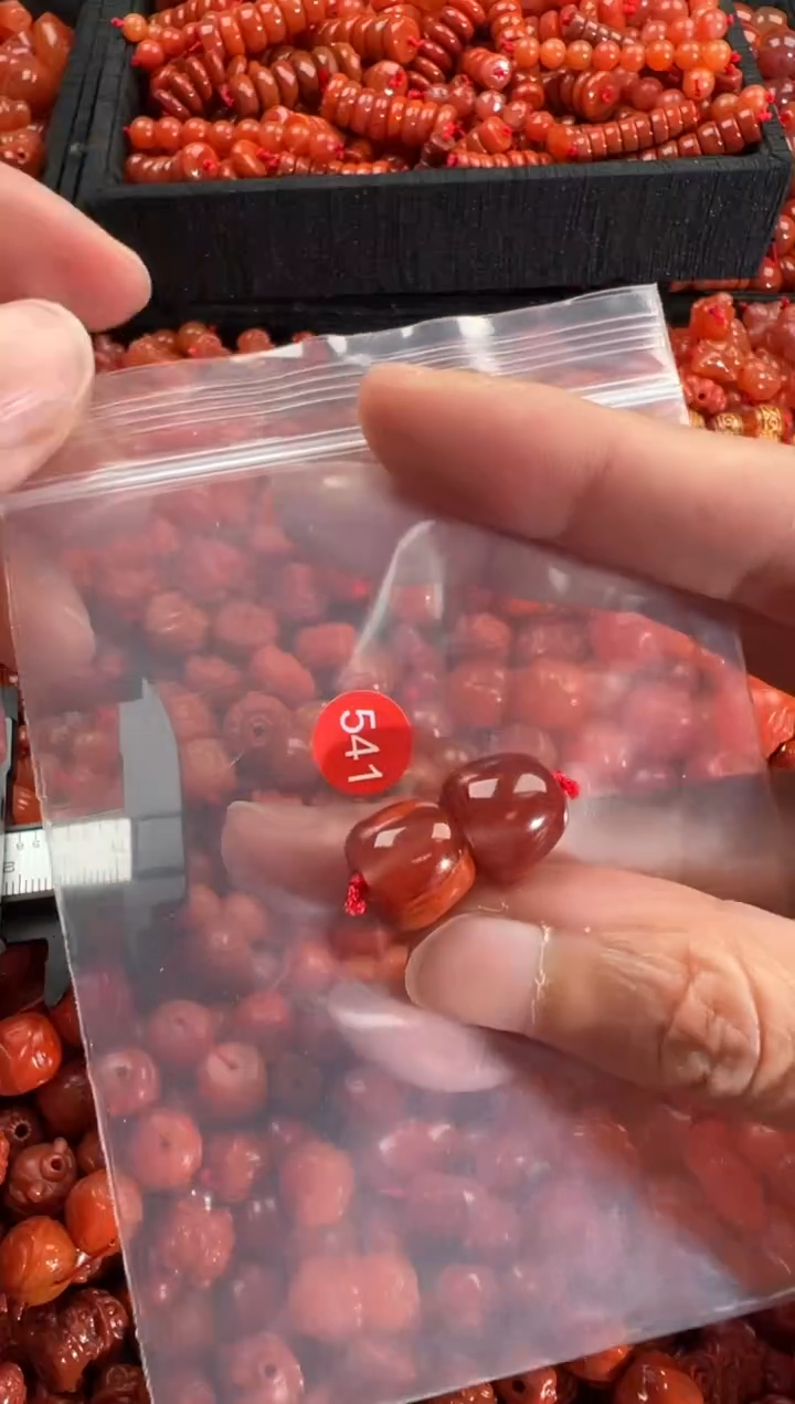 【闪购商品】南红玛瑙颈饰未镶嵌1