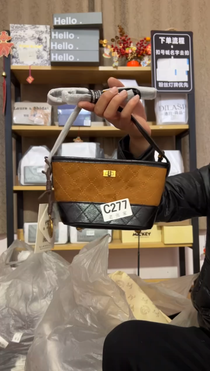 小牛剖层皮革老张家女包277