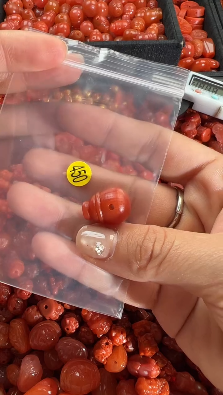 【闪购商品】南红玛瑙颈饰未镶嵌1