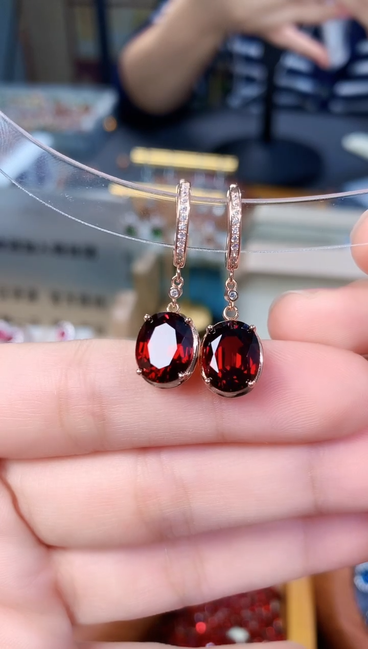 【闪购商品】石榴石耳扣银S925镶嵌天然