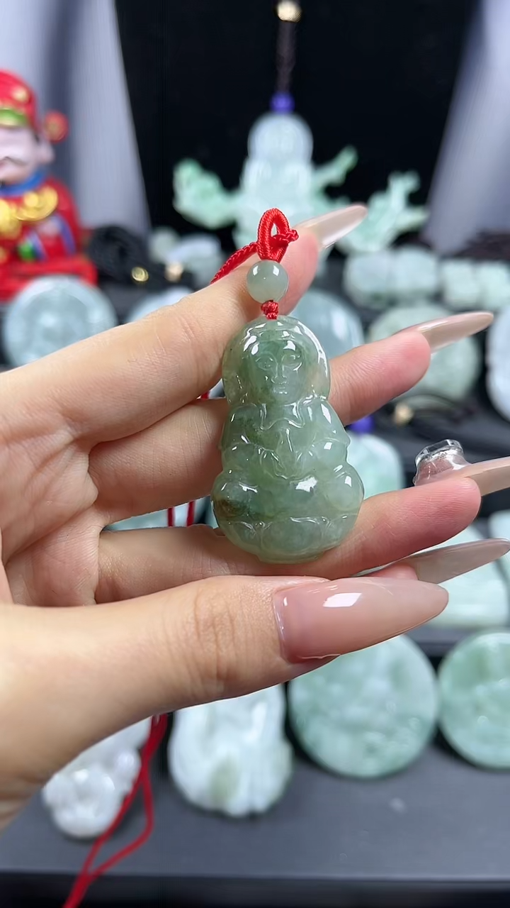 【闪购商品】翡翠颈饰未镶嵌观音