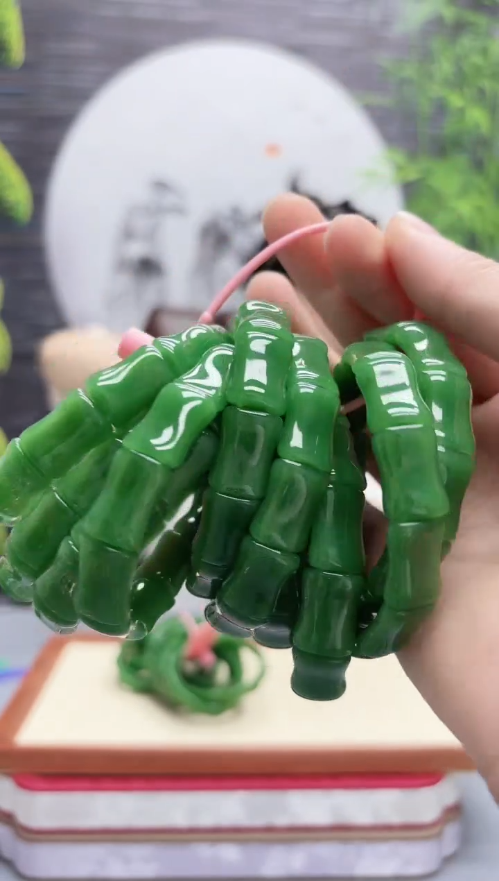 手链未镶嵌和田玉（碧玉）节节高升手牌
