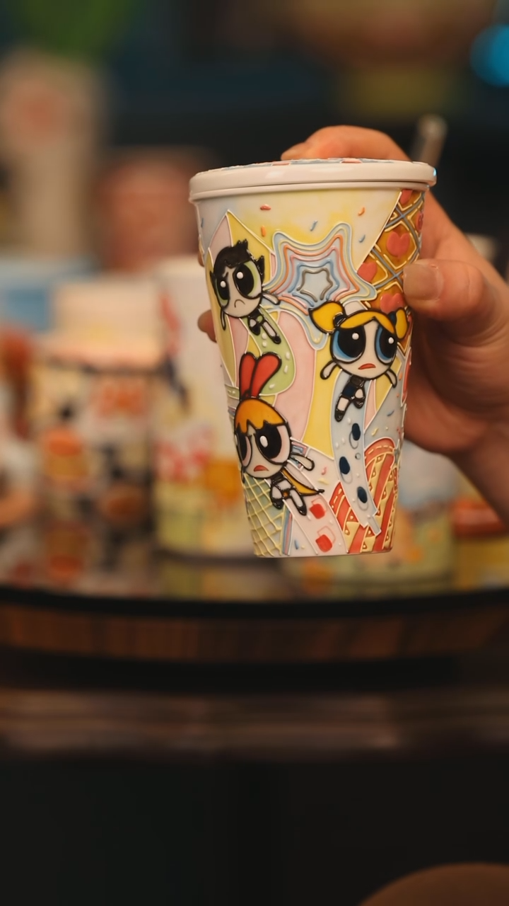 【闪购商品】摆件景德镇釉下彩绘设计师款式陶瓷