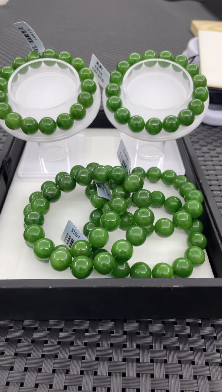 手串未镶嵌和田玉微矿点（多样性发一件）S1697