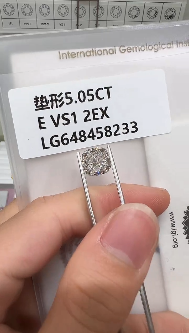 【闪购商品】实验室培育钻石裸石未镶嵌@ 5.05ct 先鉴赏，再定制！