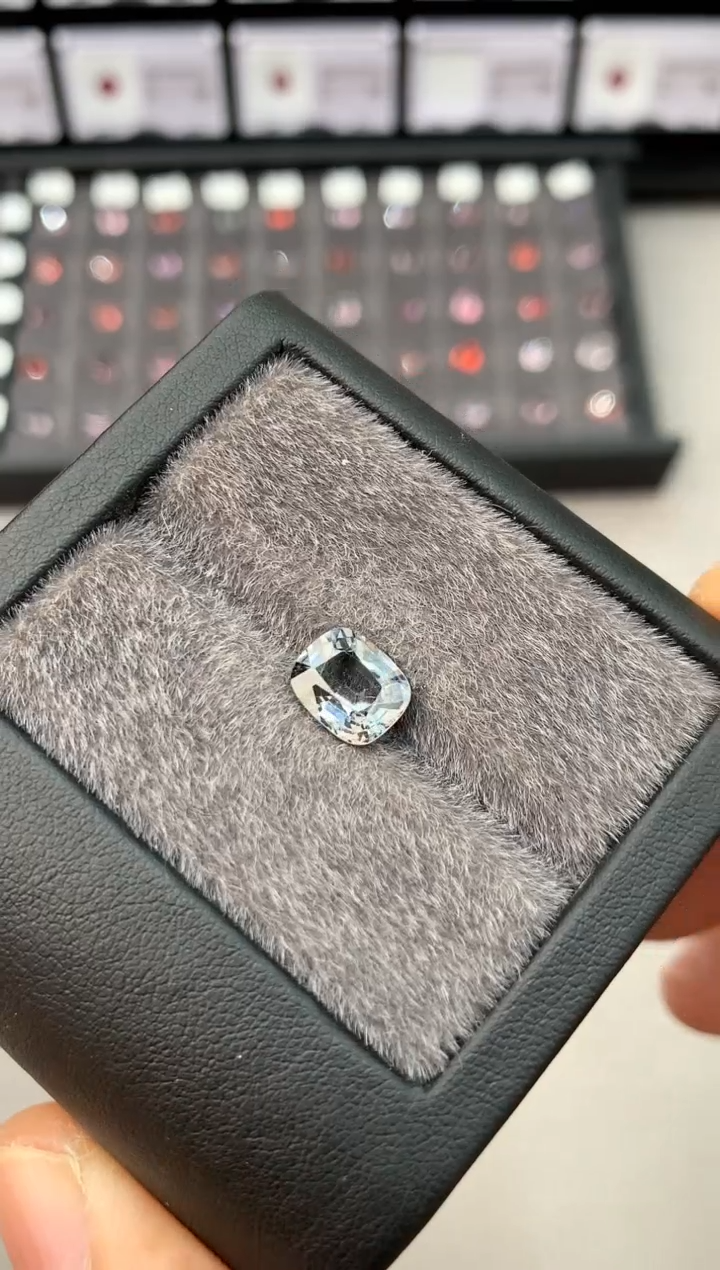【闪购商品】定制尖晶石裸石未镶嵌2.33ct 枕型 金属色调
