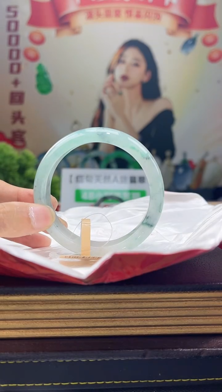 【闪购商品】翡翠手镯未镶嵌手镯4