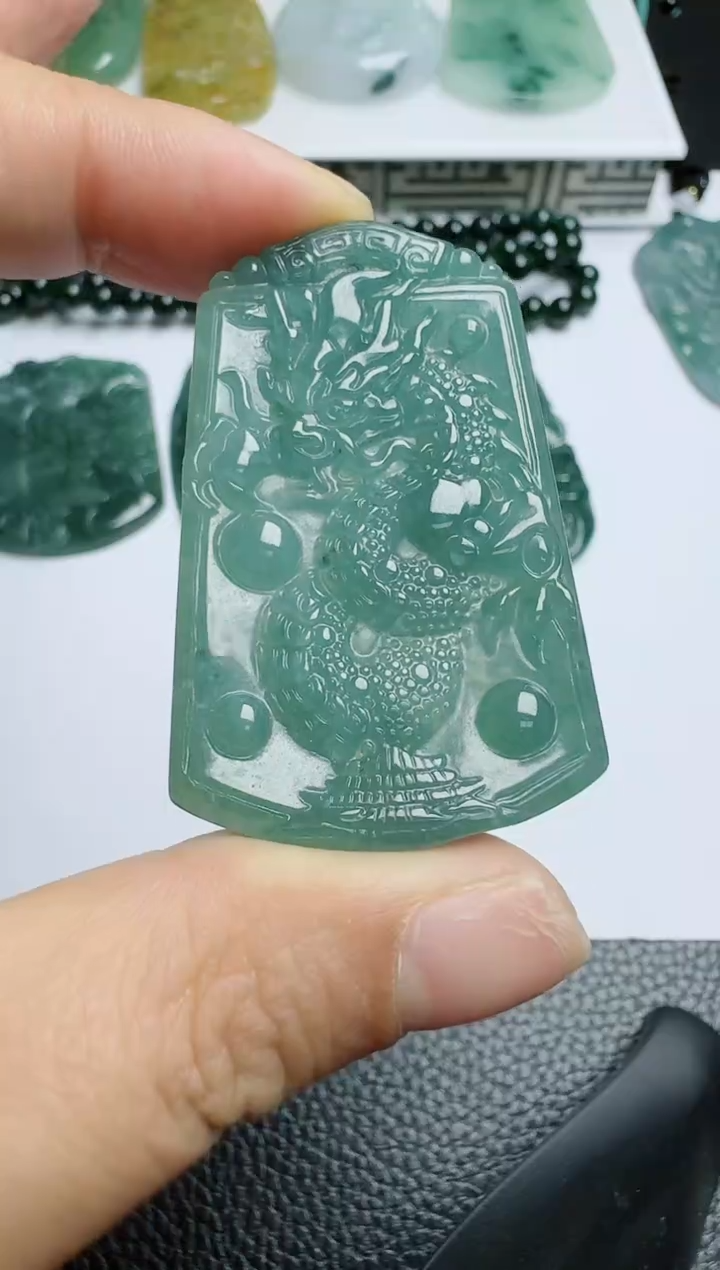 【闪购商品】翡翠吊坠(不含链)未镶嵌1