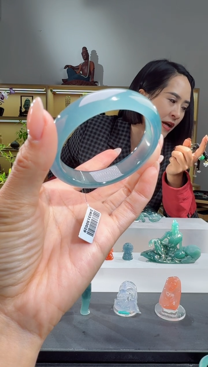 未镶嵌手镯翡翠52圈