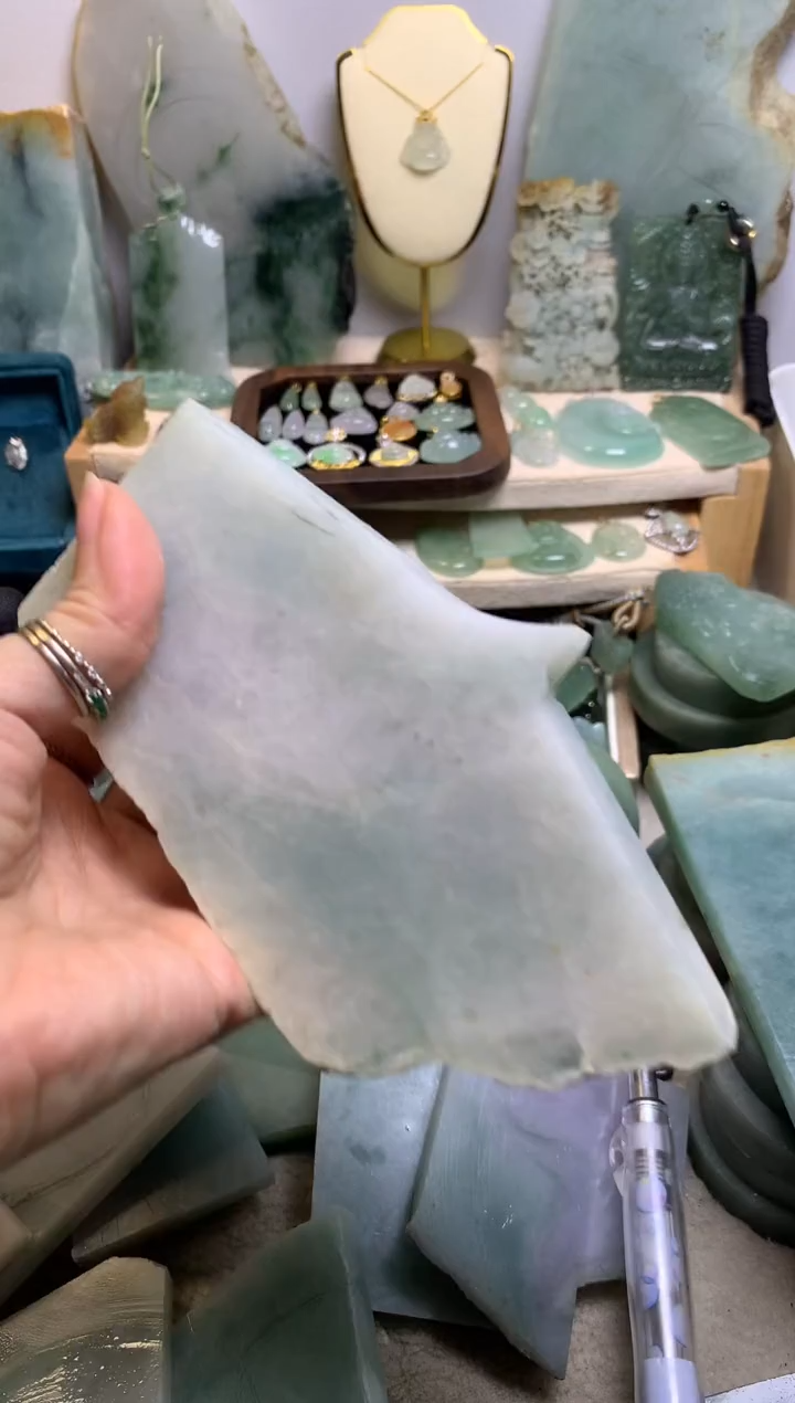 【闪购商品】翡翠挂件未镶嵌缅甸A货翡翠，没有运费险