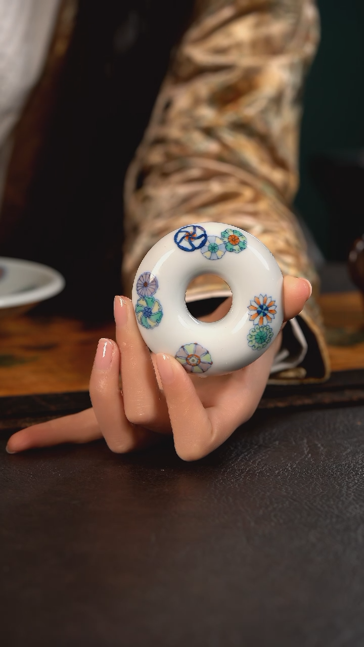 【闪购商品】杯云霞珍藏斗彩皮球花甜甜圈盖置