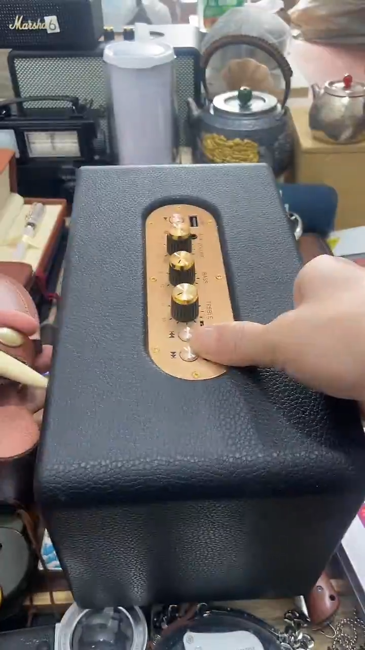 瓷片闪购商品 如图所示