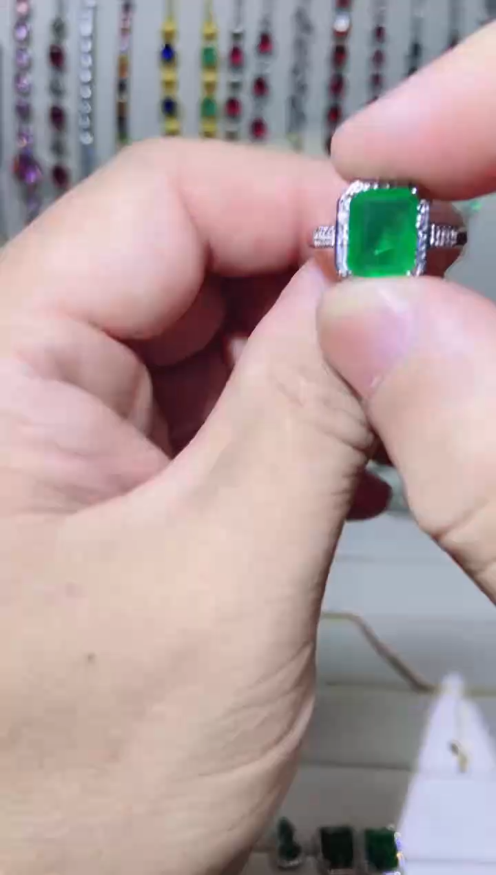 银S925镶嵌耳饰托帕石1