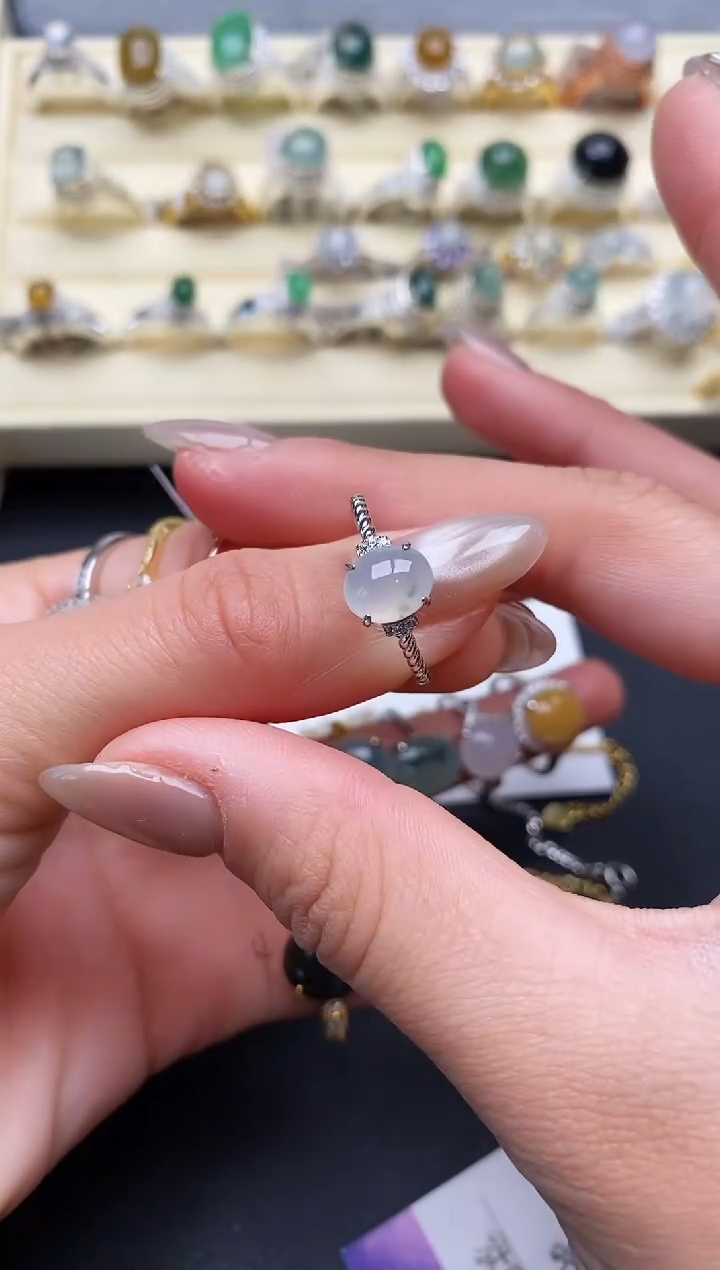 【闪购商品】翡翠戒指银S925镶嵌缅甸天然A货翡翠111   7-6