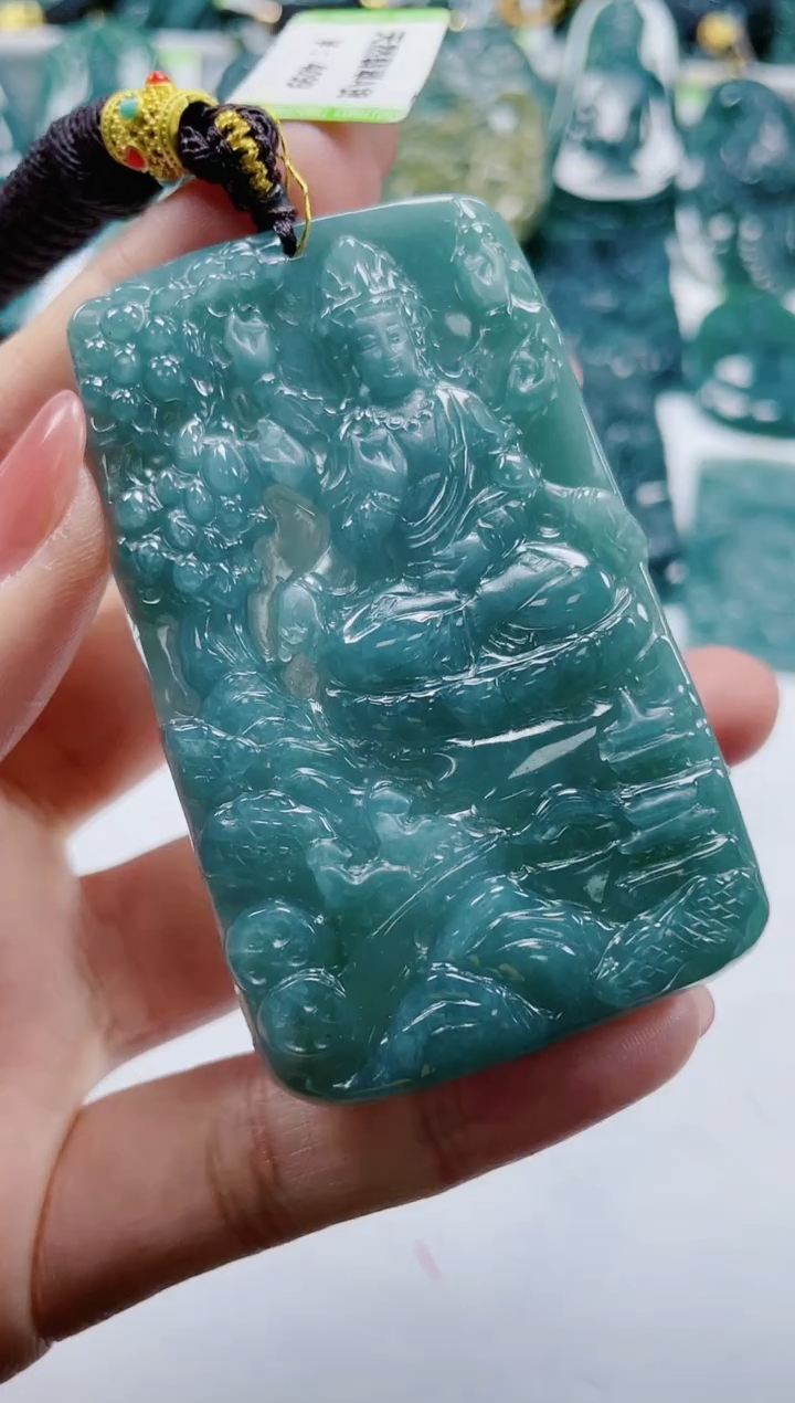 【闪购商品】翡翠颈饰未镶嵌