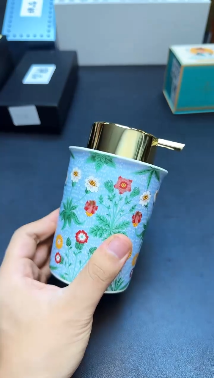 瓷片全新正品一件不留@@WE638